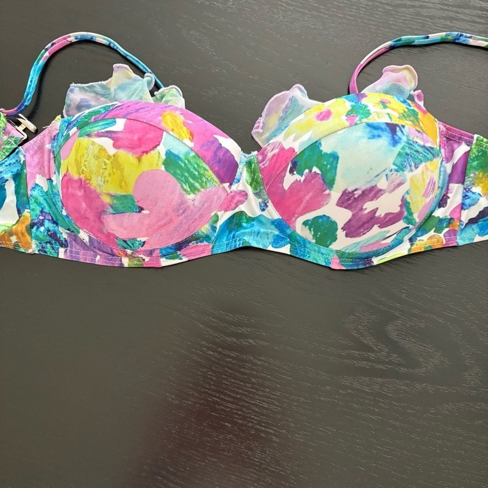 Floral 3 Piece Set Bikini and Sarong Size Small EUC - Picture 10 of 12